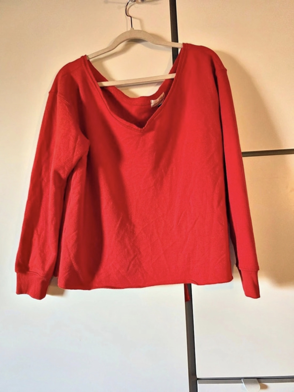 Universal Thread oversized scoop neck pullover sweatshirt
Size L